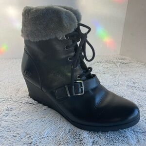 Ugg janney wedge black leather boots Women Size 11